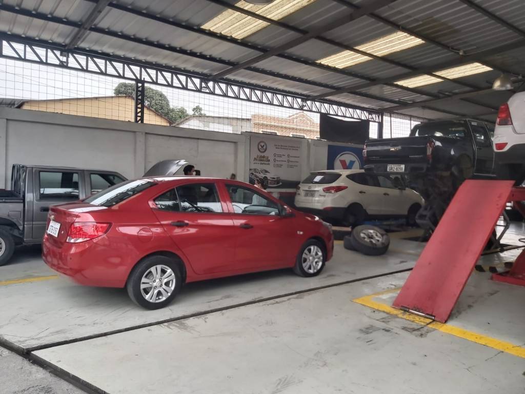 Taller Automotriz ROD MOTORS en Guayaquil, Ecuador